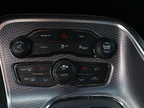 Used 2016 Dodge Challenger SRT Hellcat RWD image 9