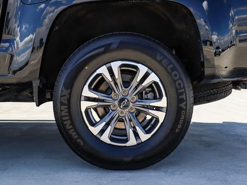 Used 2021 Chevrolet Colorado Z71 w/ Safety Package RWD image 10