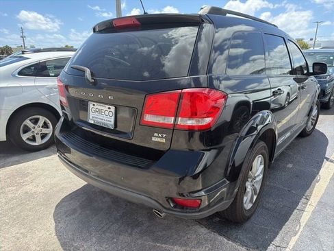 Used 2015 Dodge Journey SXT w/ Flexible Seating Group FWD image 5