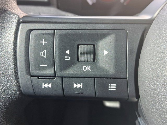 Used 2026 Nissan Kicks SV FWD image 16