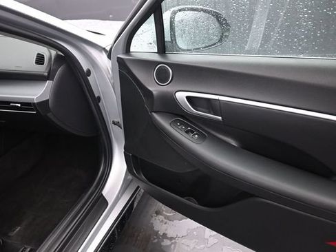 Used 2025 Hyundai Sonata SEL FWD image 27