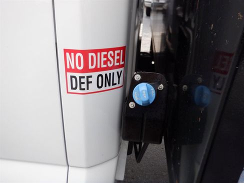 Used 2025 Ford F350 XLT AWD/4WD image 10