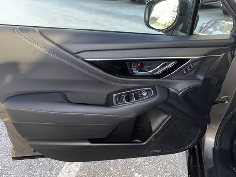 Used 2023 Subaru Outback Limited image 36