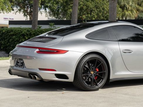 Used 2017 Porsche 911 Carrera 4S image 8