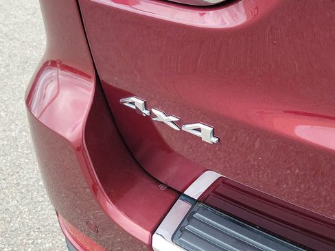 Used 2019 Jeep Grand Cherokee Limited image 8