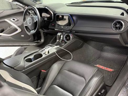 Used 2022 Chevrolet Camaro SS image 6