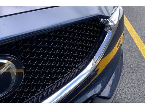 Used 2019 MAZDA CX-5 Touring image 31