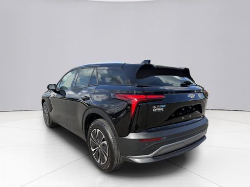 Used 2024 Chevrolet Blazer EV LT AWD/4WD image 8