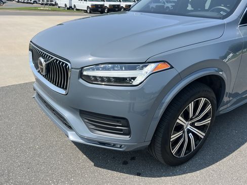 Used 2023 Volvo XC90 B5 Core AWD/4WD image 11