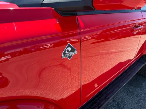 Used 2022 Ford Bronco Outer Banks AWD/4WD image 10
