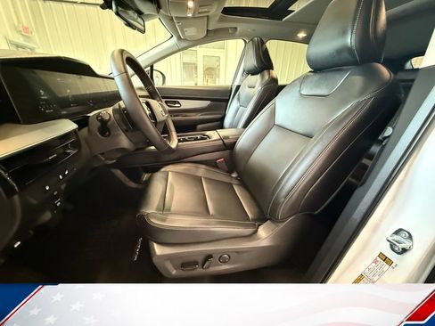 Used 2025 Nissan Murano SL AWD/4WD image 17
