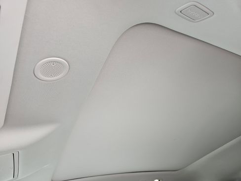 Used 2023 Jaguar E-PACE SE image 32