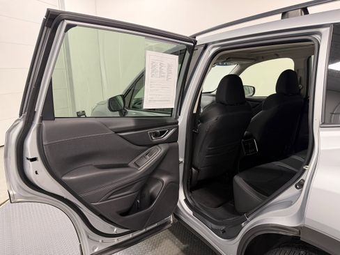 Used 2019 Subaru Forester Premium image 26