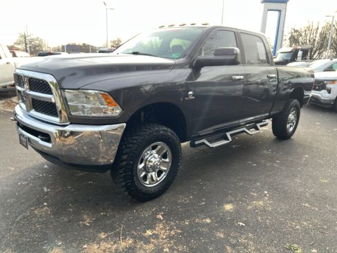 Used 2018 RAM 2500 SLT image 5