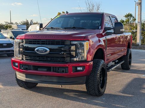 Used 2019 Ford F250 Lariat image 7