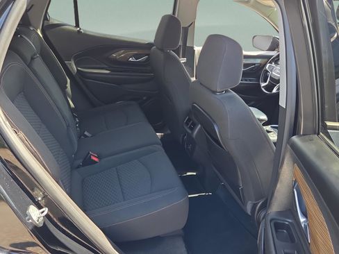 Used 2021 GMC Terrain SLE w/ Driver Convenience Package FWD image 14