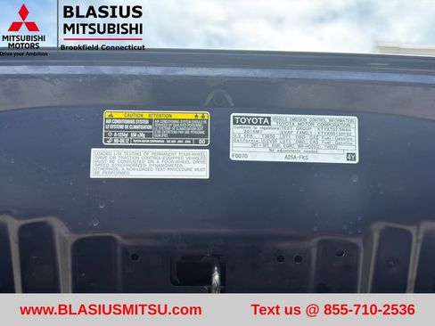 Used 2023 Toyota RAV4 XLE AWD/4WD image 68