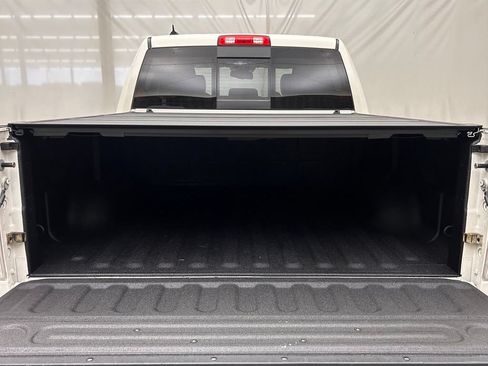 Used 2016 RAM 1500 Laramie w/ Convenience Group AWD/4WD image 9