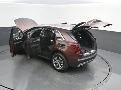 Used 2023 Cadillac XT5 Premium Luxury w/ Technology Package FWD image 41