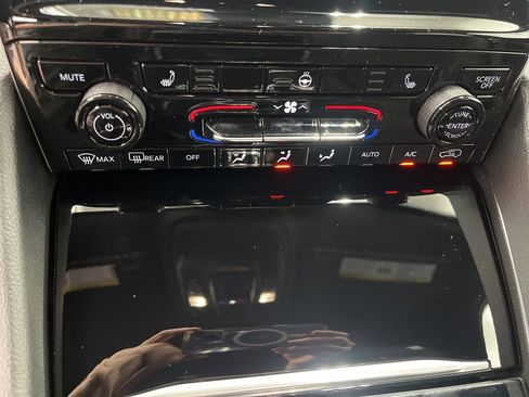 New 2025 Jeep Grand Cherokee Altitude image 15