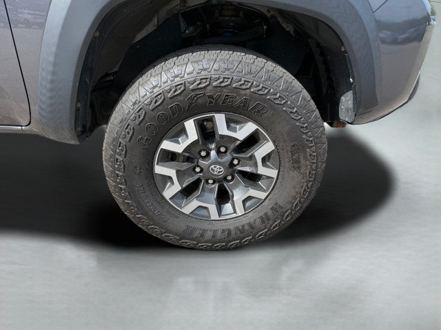 Used 2021 Toyota Tacoma TRD Off-Road AWD/4WD image 22