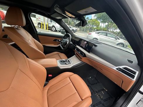 Used 2025 BMW 330i Sedan RWD image 31