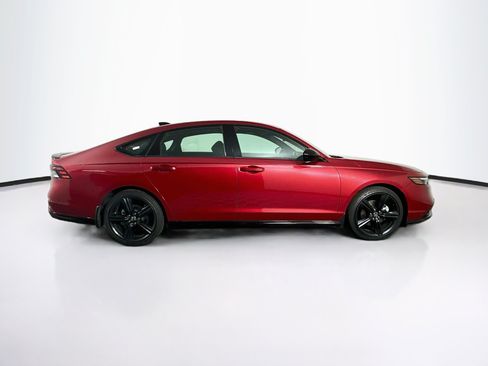Used 2024 Honda Accord Sport image 10