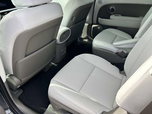 New 2026 Hyundai Palisade Limited FWD image 17