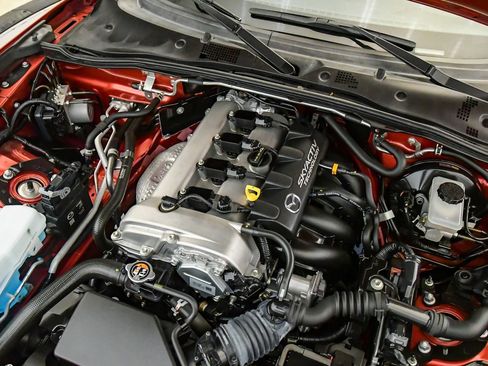 Used 2017 MAZDA MX-5 Miata RF Grand Touring RWD image 26