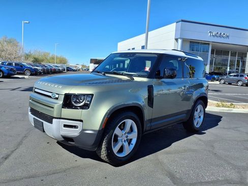 Used 2021 Land Rover Defender 90 First Edition image 8