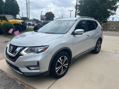 Used 2017 Nissan Rogue SL