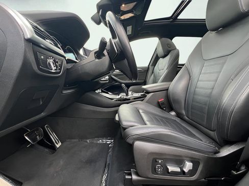 Used 2018 BMW X3 M40i image 16