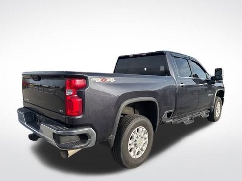 Used 2024 Chevrolet Silverado 2500 LTZ image 5
