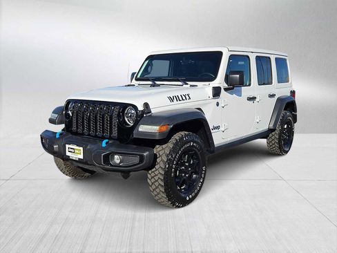 Used 2023 Jeep Wrangler Unlimited w/ 8.4" Radio Group image 4
