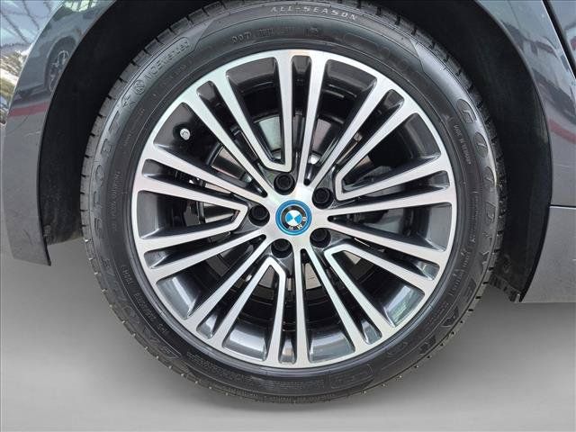Used 2019 BMW 530e xDrive AWD/4WD image 24