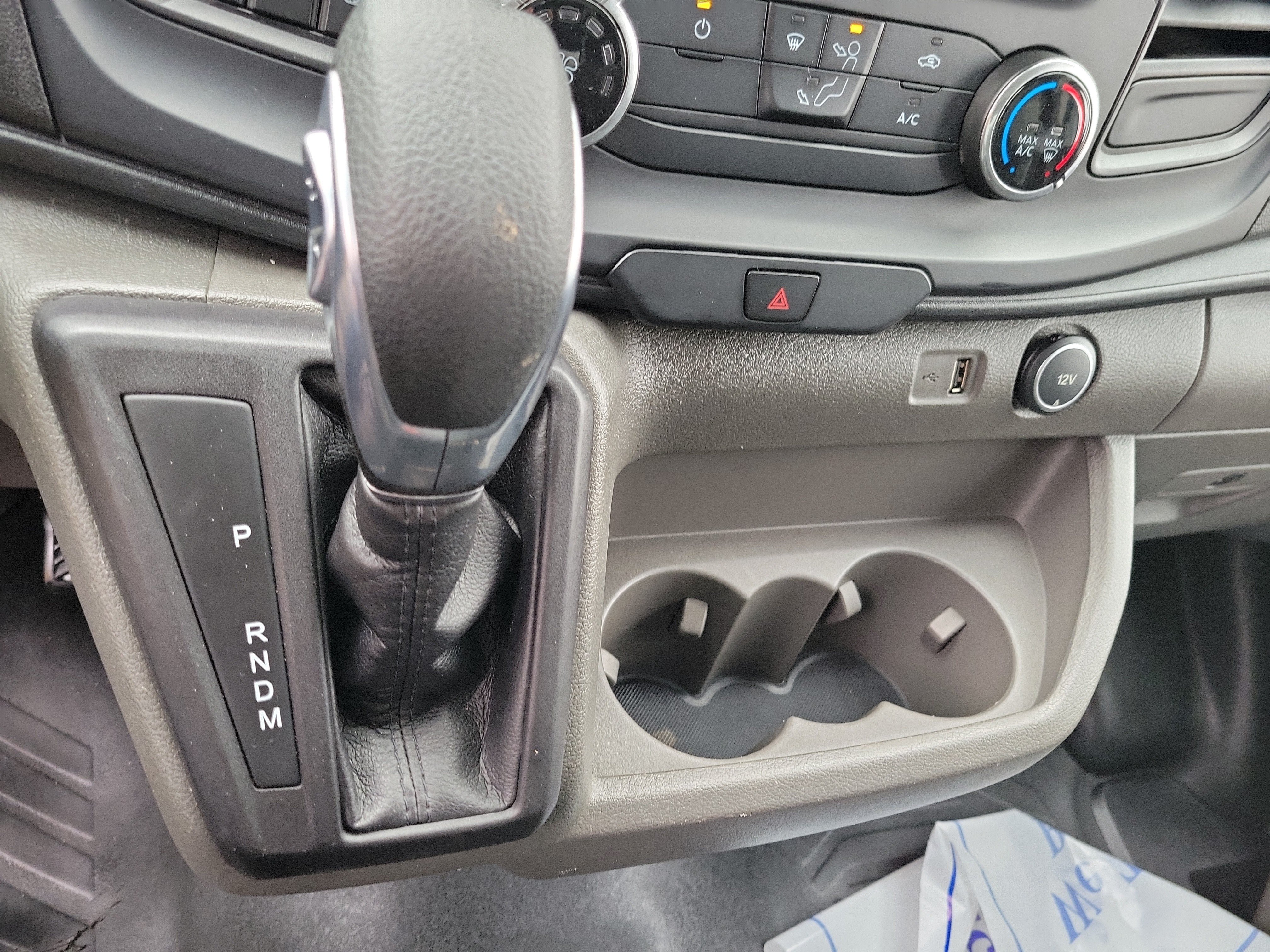 Used 2020 Ford Transit 150 Low Roof RWD image 10