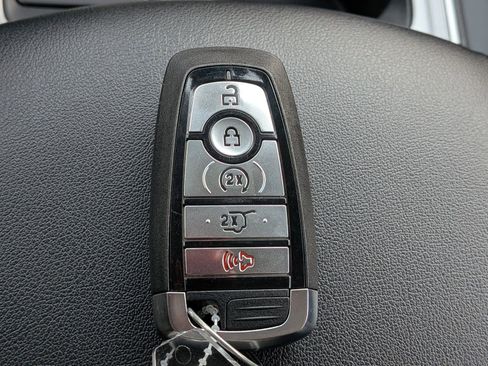 Certified 2024 Ford Edge SEL w/ Convenience Package image 32