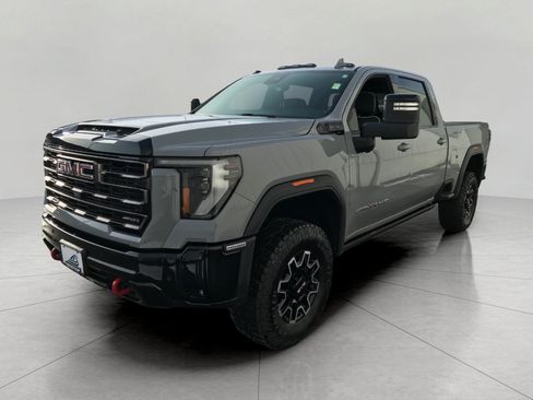 Used 2025 GMC Sierra 2500 AT4X image 10