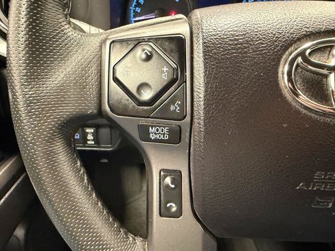 Used 2021 Toyota Tacoma TRD Off-Road AWD/4WD image 24