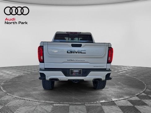 Used 2022 GMC Sierra 1500 Denali Ultimate AWD/4WD image 4