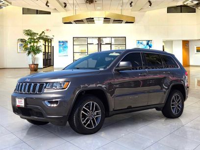 Used 2019 Jeep Grand Cherokee Laredo w/ 18" Wheel & 8.4" Radio Group