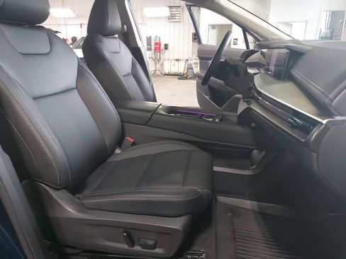 Certified 2025 Nissan Murano SL w/ Cargo Package AWD/4WD image 10