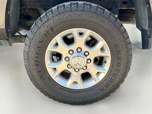Used 2022 RAM 2500 Laramie image 30