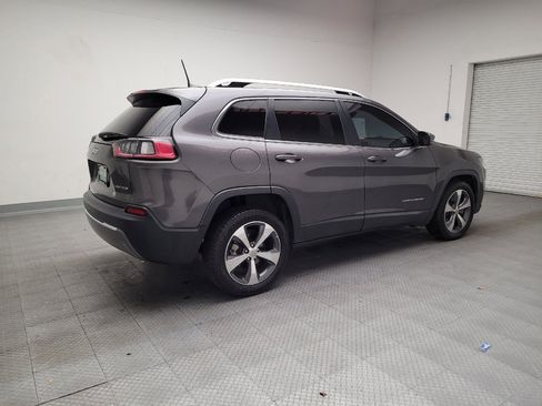 Used 2019 Jeep Cherokee Limited image 10
