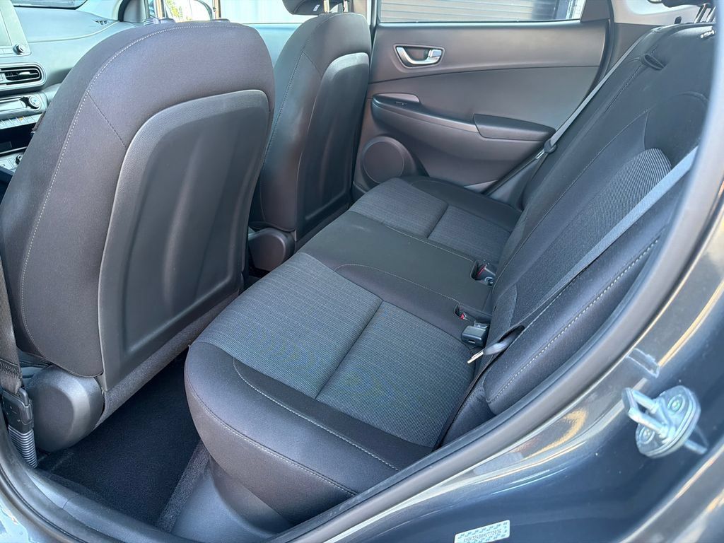 Used 2022 Hyundai Kona SEL w/ Convenience Package FWD image 20