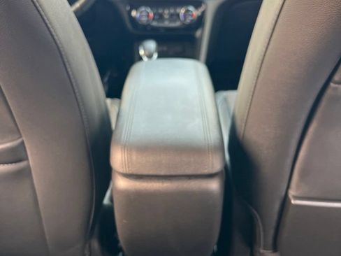 Used 2020 Buick Encore GX Select AWD/4WD image 24