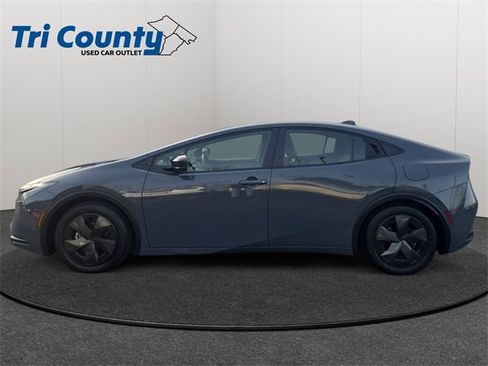 Certified 2024 Toyota Prius LE image 5