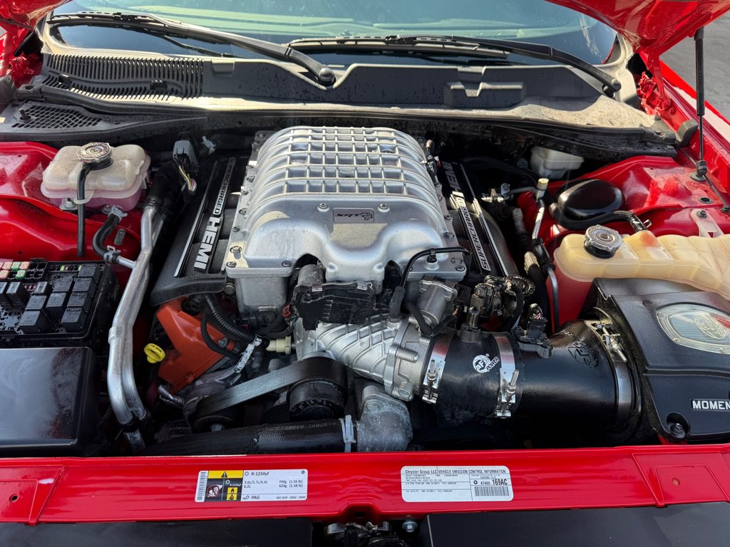 Used 2015 Dodge Challenger SRT Hellcat RWD image 13