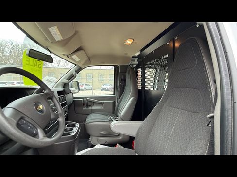 Used 2024 Chevrolet Express 2500 w/ Driver Convenience Package RWD image 18