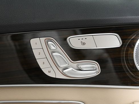 Certified 2020 Mercedes-Benz C 300 4MATIC Sedan image 30